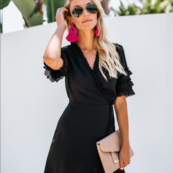 Vici Dresses & Skirts - NWOT!  Da Vinci Ruffle Wrap Dress